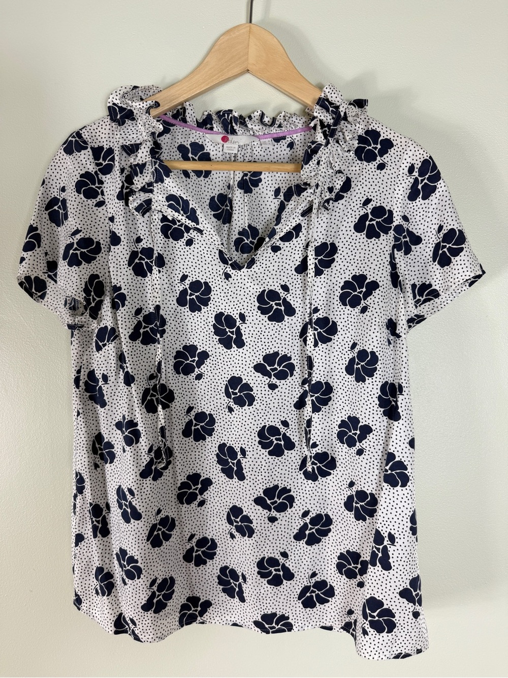 Boden Amanda ruffle-neck short-sleeve silk-blend blouse